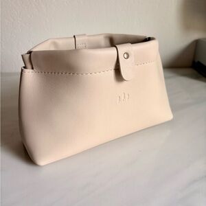 NEW Premium Portland Leather Famed Framed Pouch in Bone